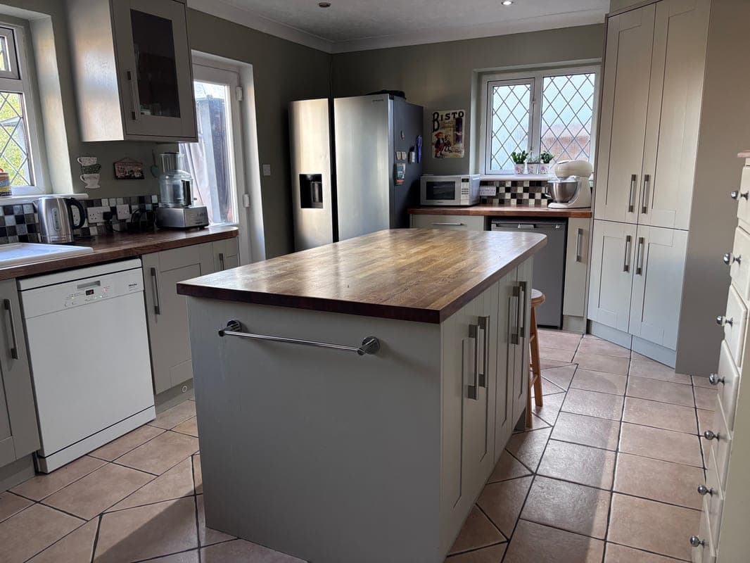 Lower Higham Road, Gravesend, DA12