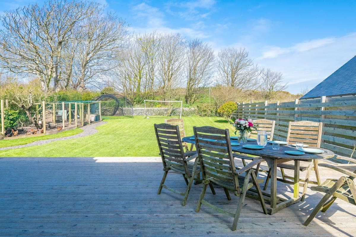 Trearddur Road, Trearddur Bay, Holyhead, LL65