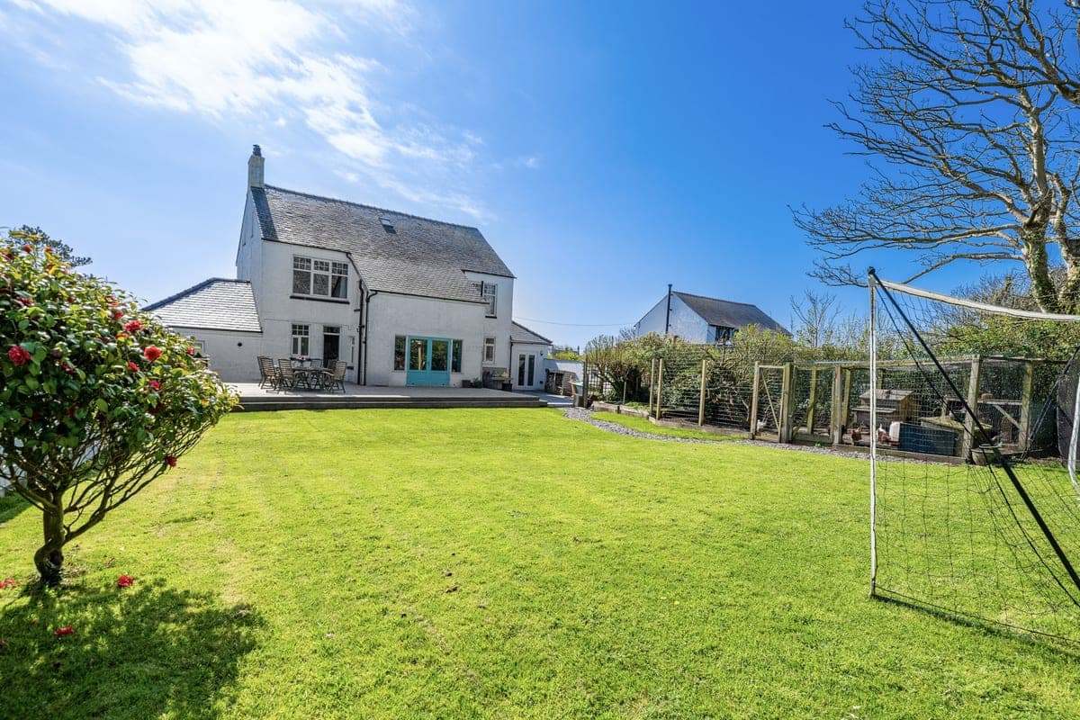 Trearddur Road, Trearddur Bay, Holyhead, LL65