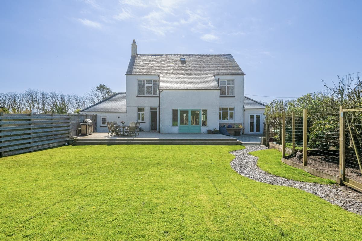 Trearddur Road, Trearddur Bay, Holyhead, LL65