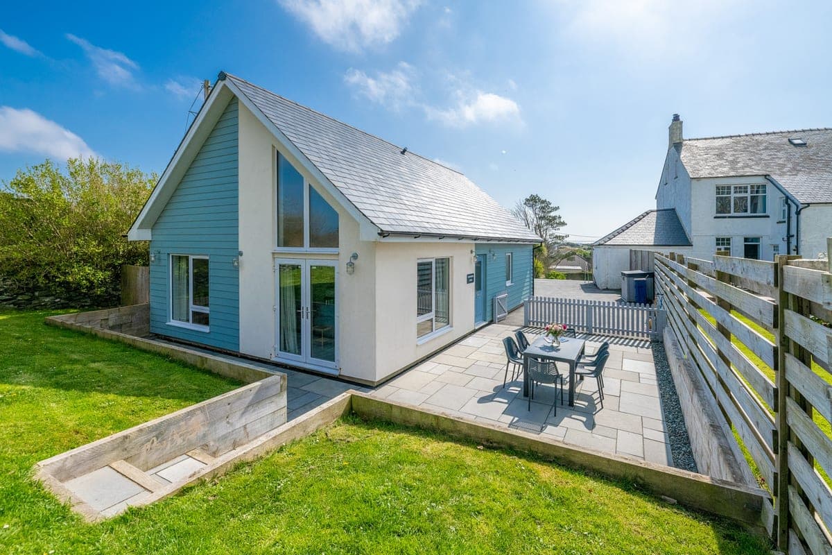 Trearddur Road, Trearddur Bay, Holyhead, LL65