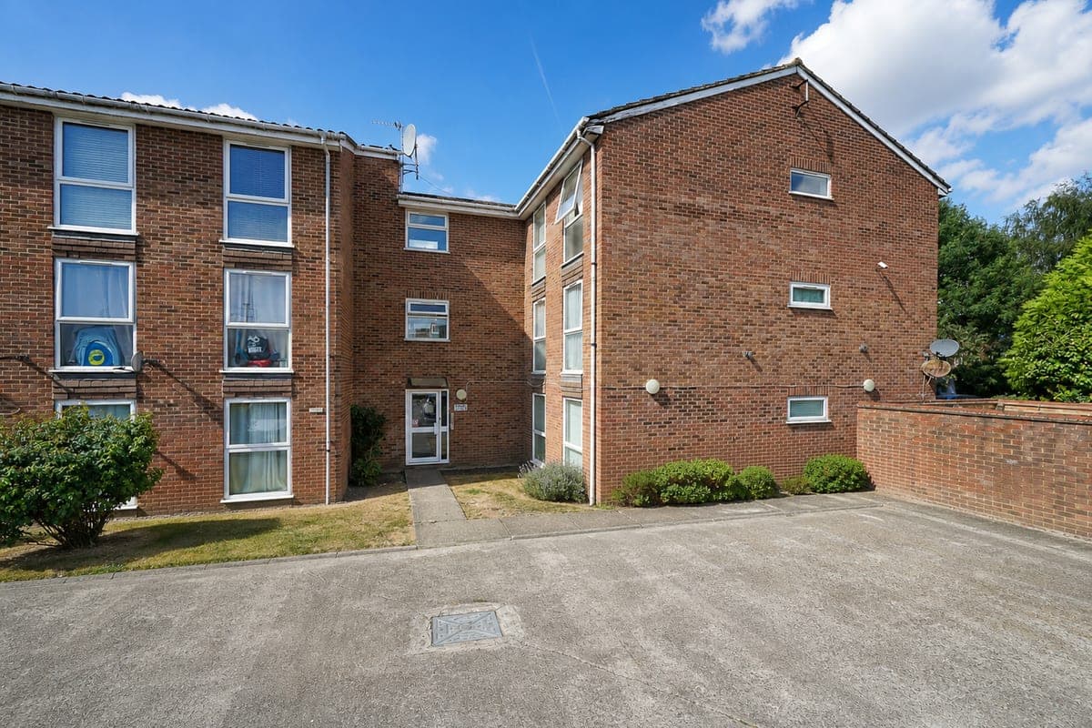 Shurland Avenue, Barnet, EN4