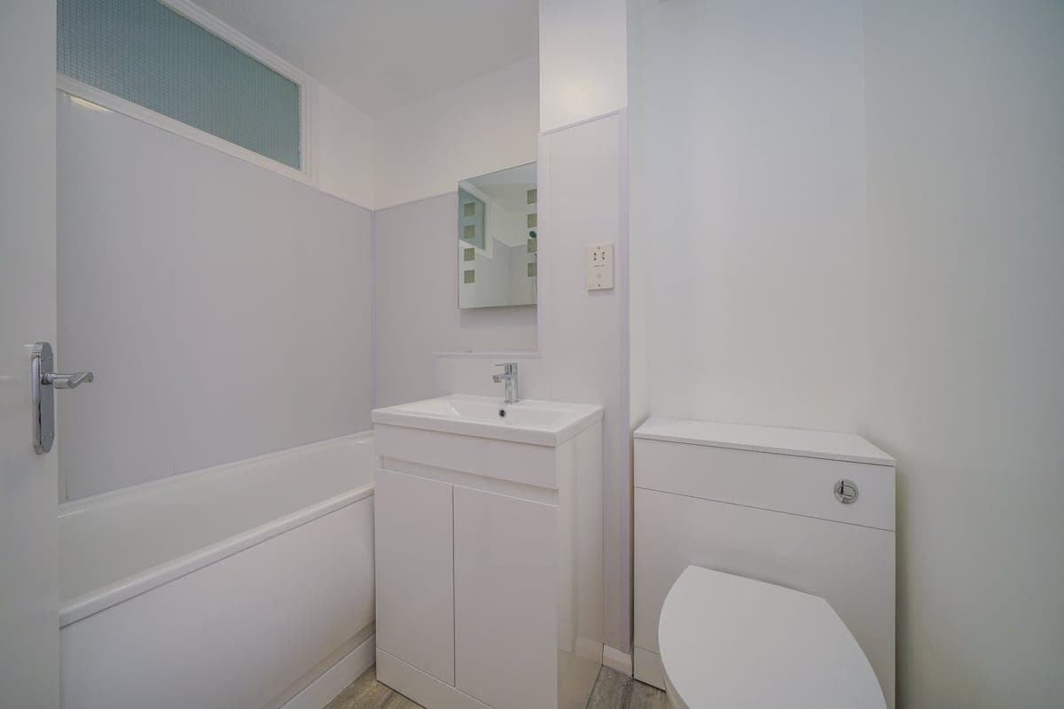 Shurland Avenue, Barnet, EN4