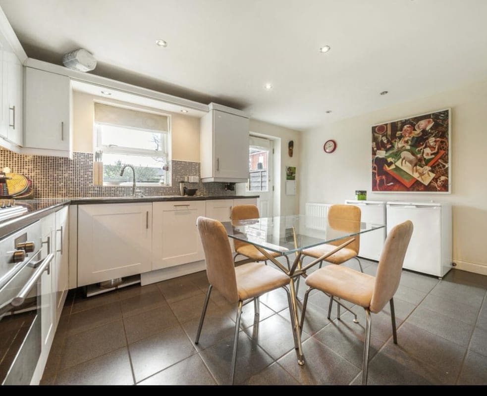 Cavell Drive, Bishops Stortford, CM23