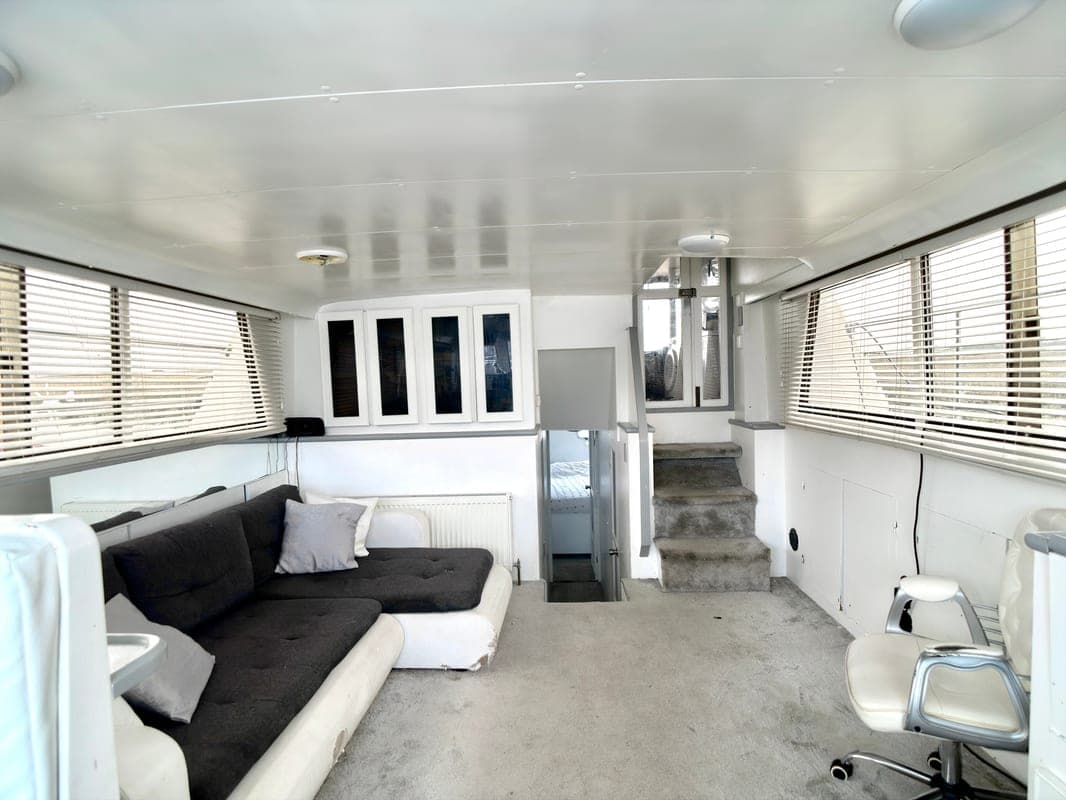 Mayfair Lady, Erith, DA8