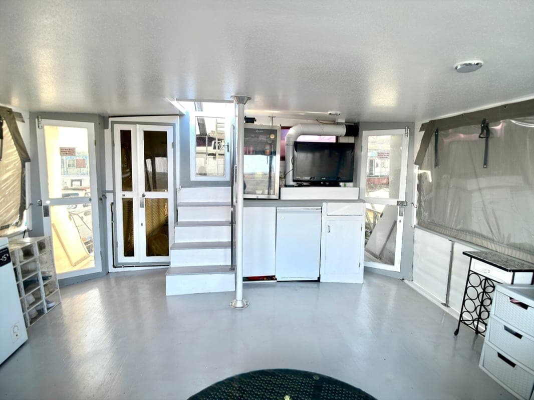 Mayfair Lady, Erith, DA8