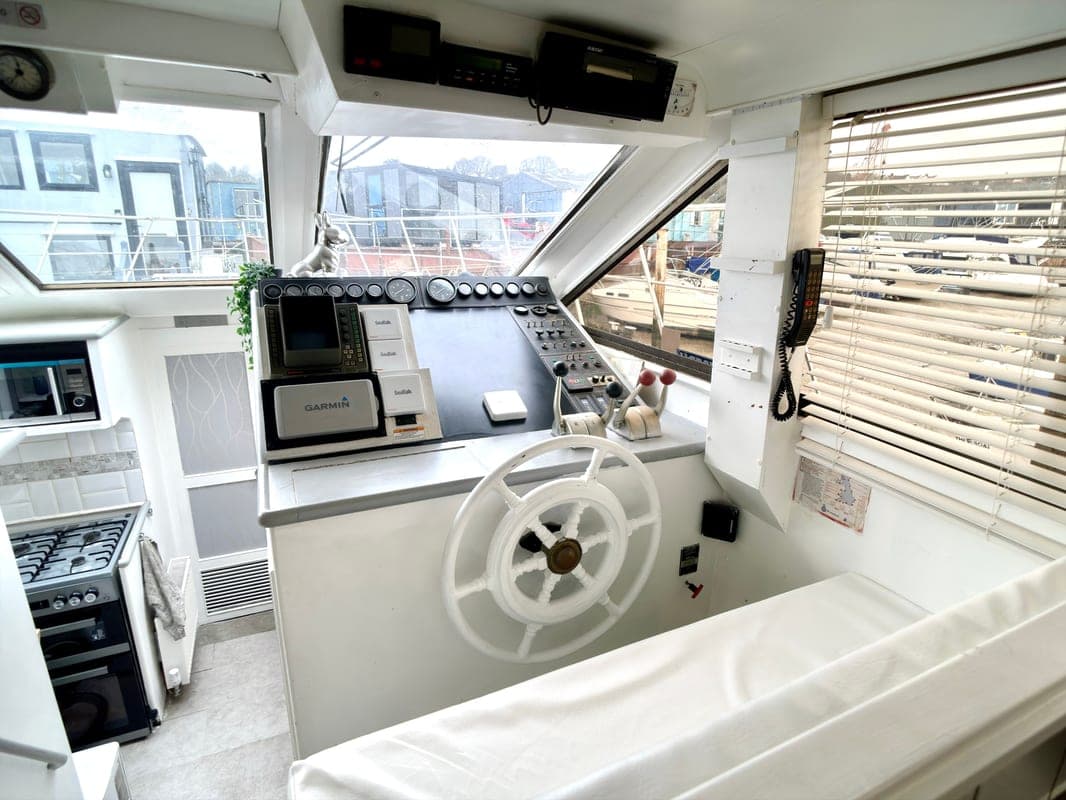 Mayfair Lady, Erith, DA8