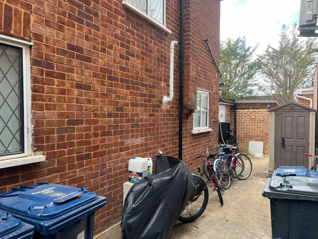 West Ridge Gardens, Greenford, UB6