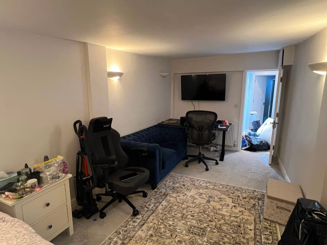 West Ridge Gardens, Greenford, UB6