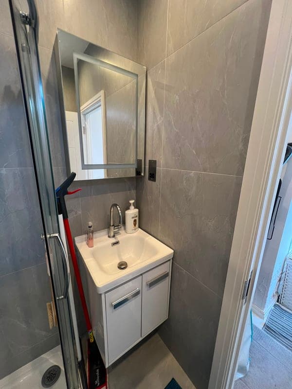 West Ridge Gardens, Greenford, UB6