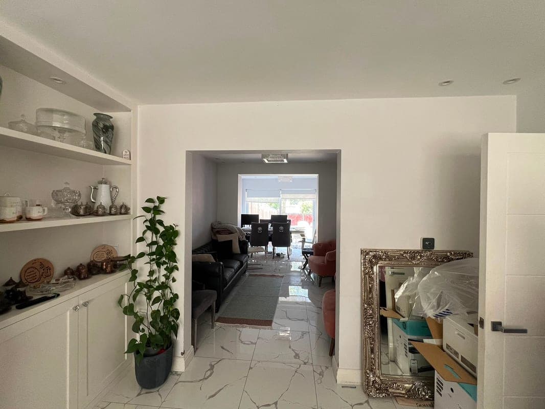West Ridge Gardens, Greenford, UB6